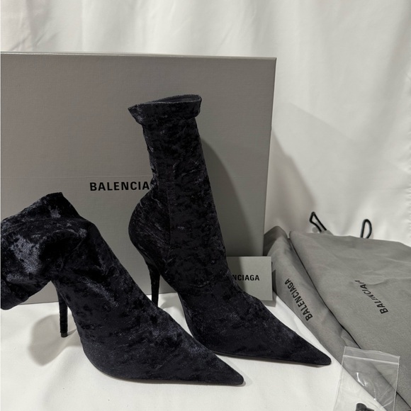 BALENCIAGA KNIFE BOOTIE CRUSHED VELVET JERSEY - Picture 2 of 11